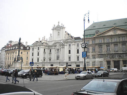 Kirche am Hof